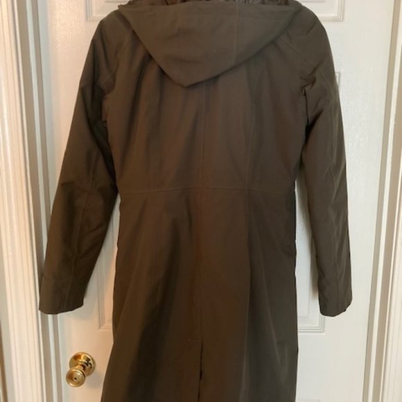 The North Face Olive Green Winter Coat - Picture 7 of 9